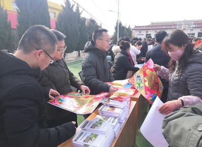 慶陽市科協開展2020年文化科技衛生“三下鄉”集中服務活動 助力鄉村振興